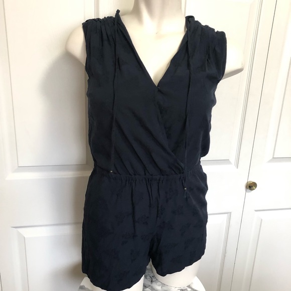 LOFT Pants - Loft floral textured navy blue romper sz.MP